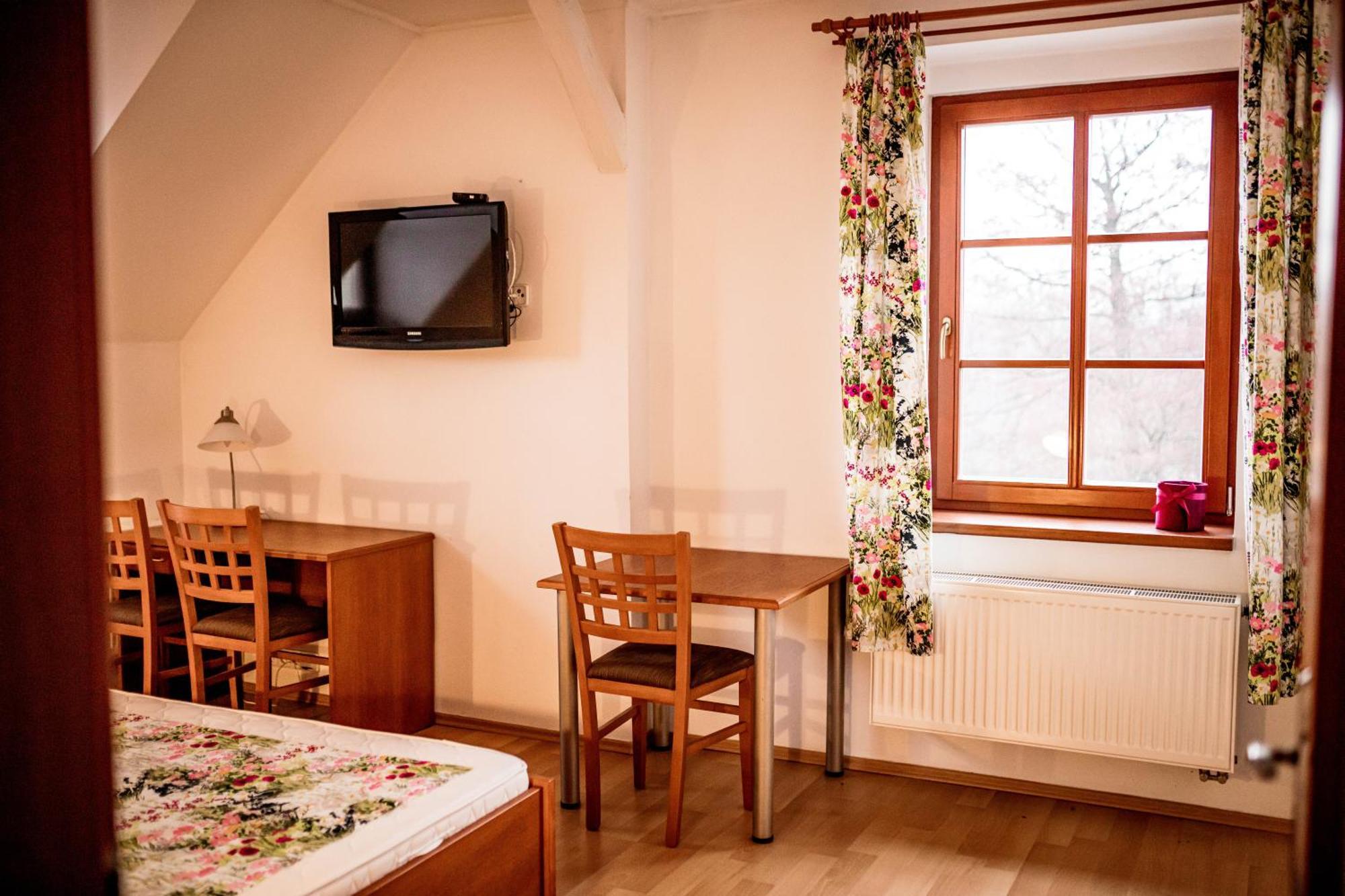 Mlyn Mitrovice Hotel Pribram Exterior photo